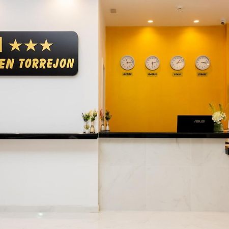فندق Golden Torrejon توريخون ذي أرذوث المظهر الخارجي الصورة