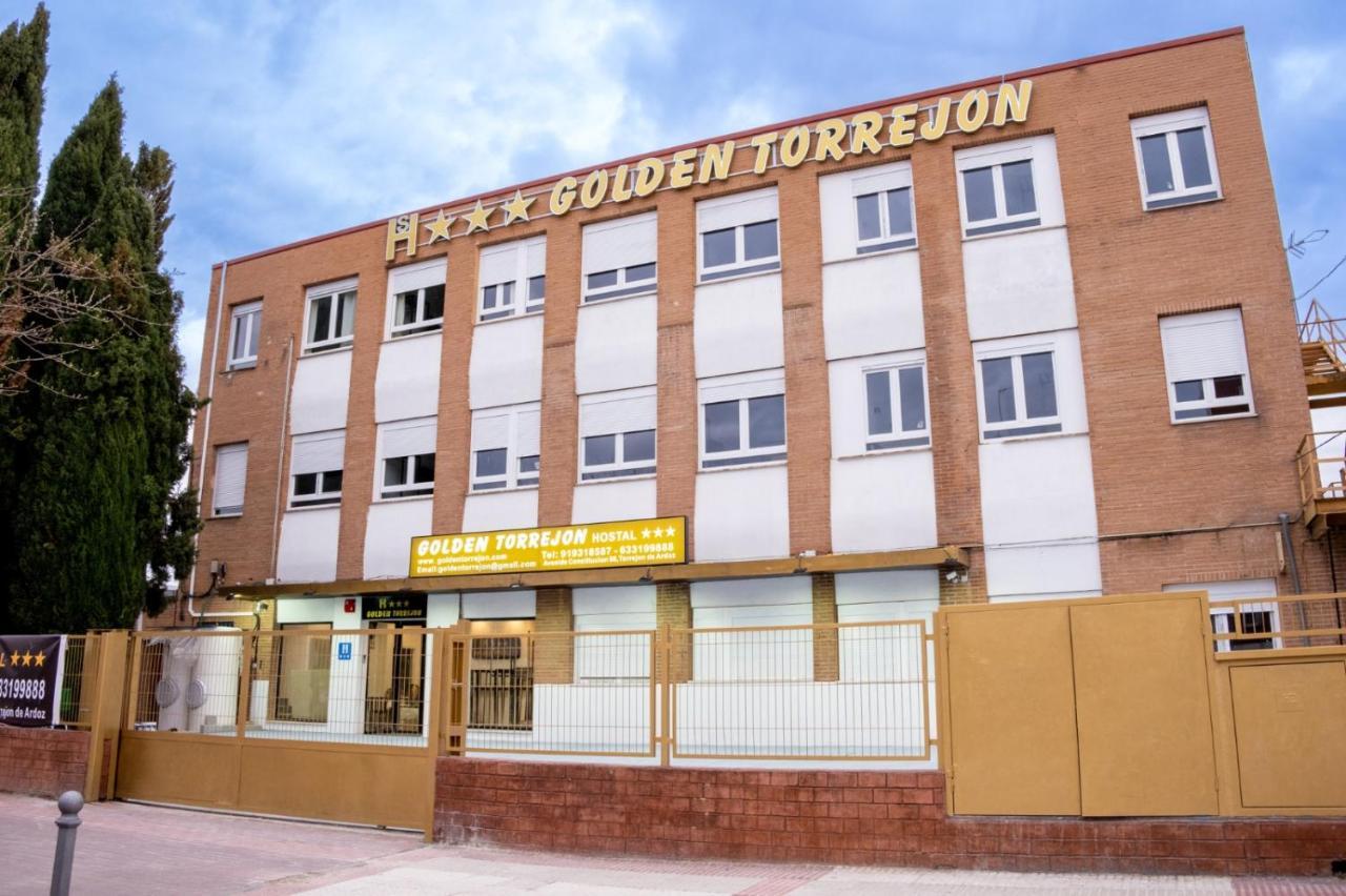 فندق Golden Torrejon توريخون ذي أرذوث المظهر الخارجي الصورة