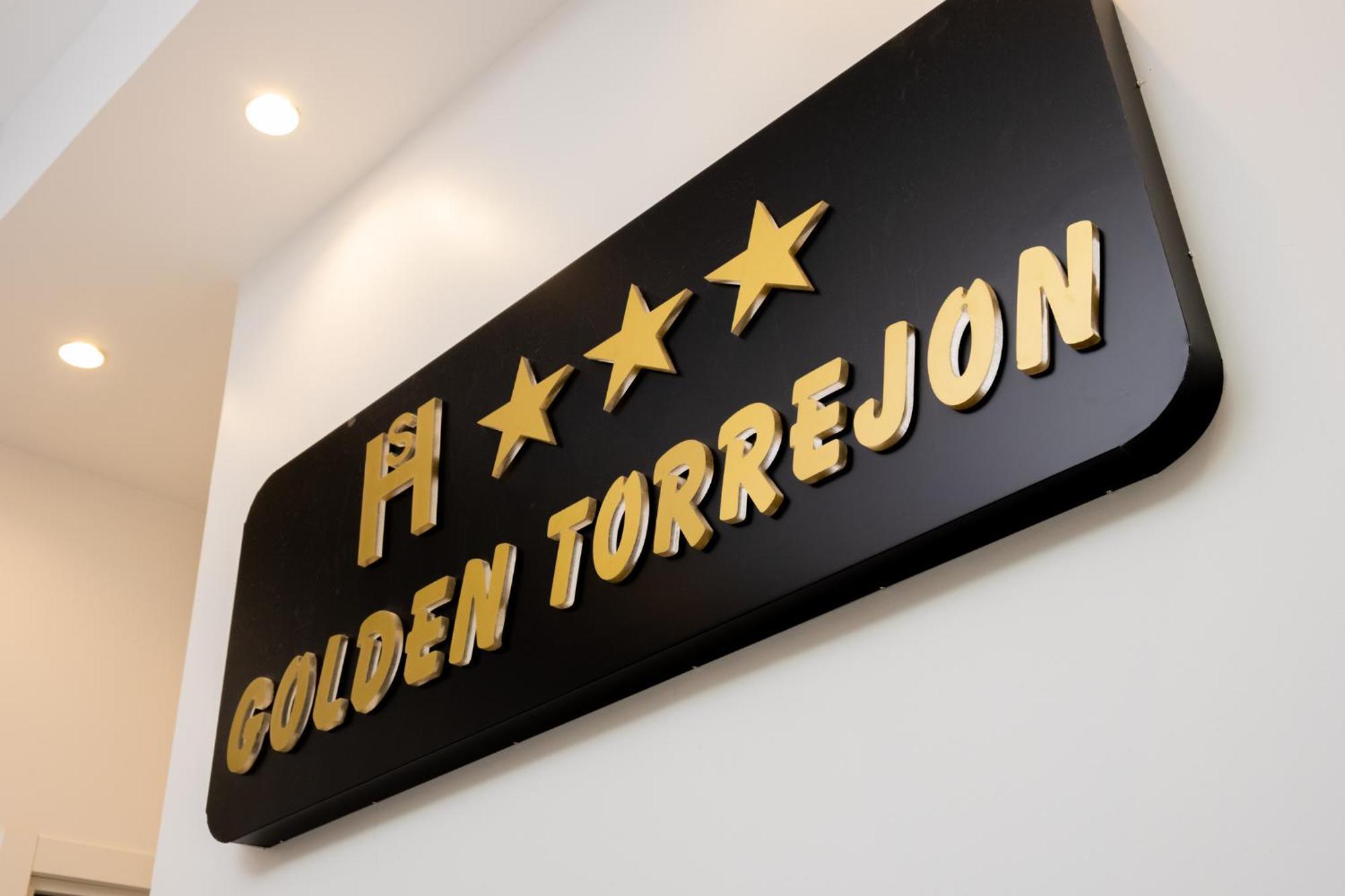 فندق Golden Torrejon توريخون ذي أرذوث المظهر الخارجي الصورة